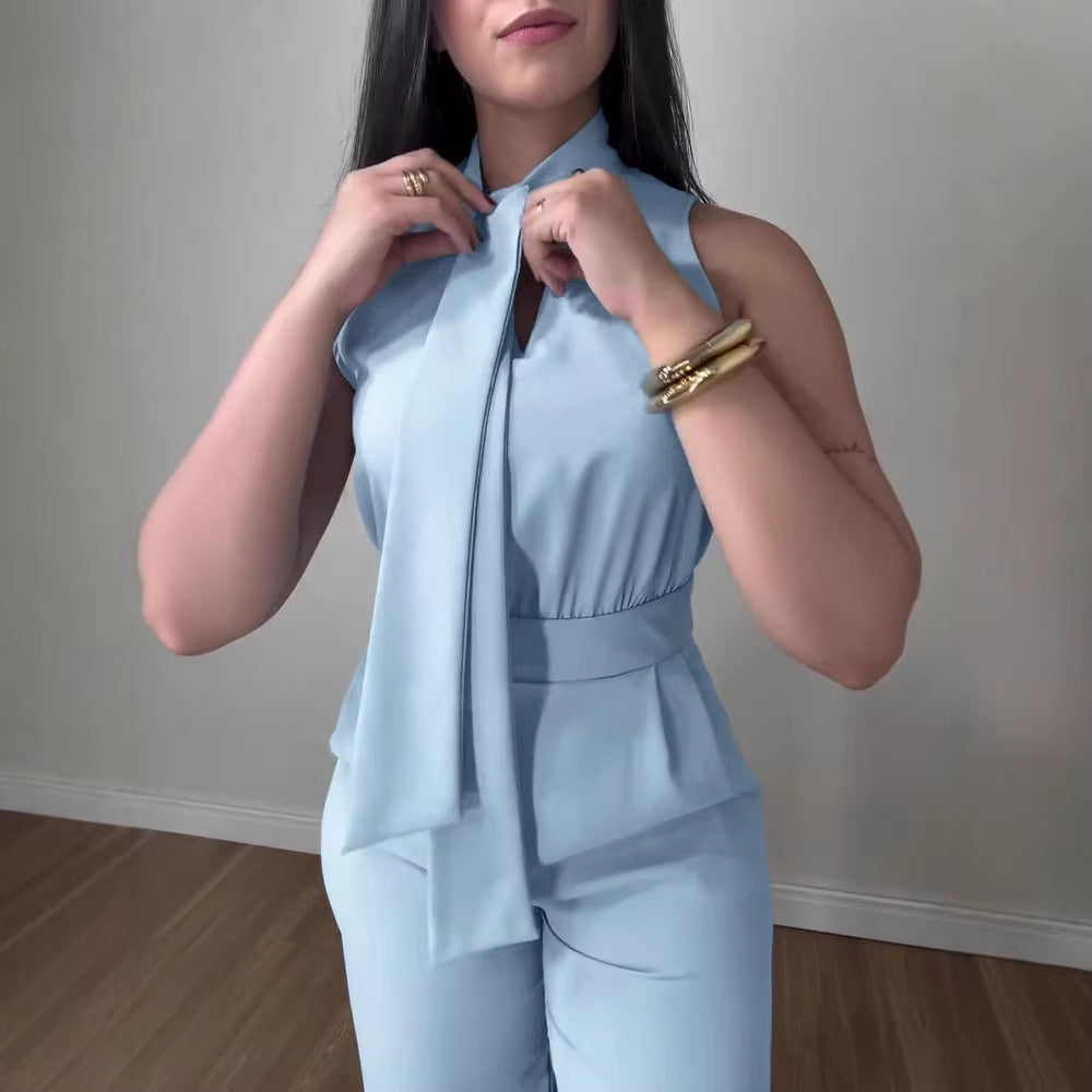 Damen eleganter Jumpsuit mit fließendem Schnitt und bindbarem Kragen Echo Archiv