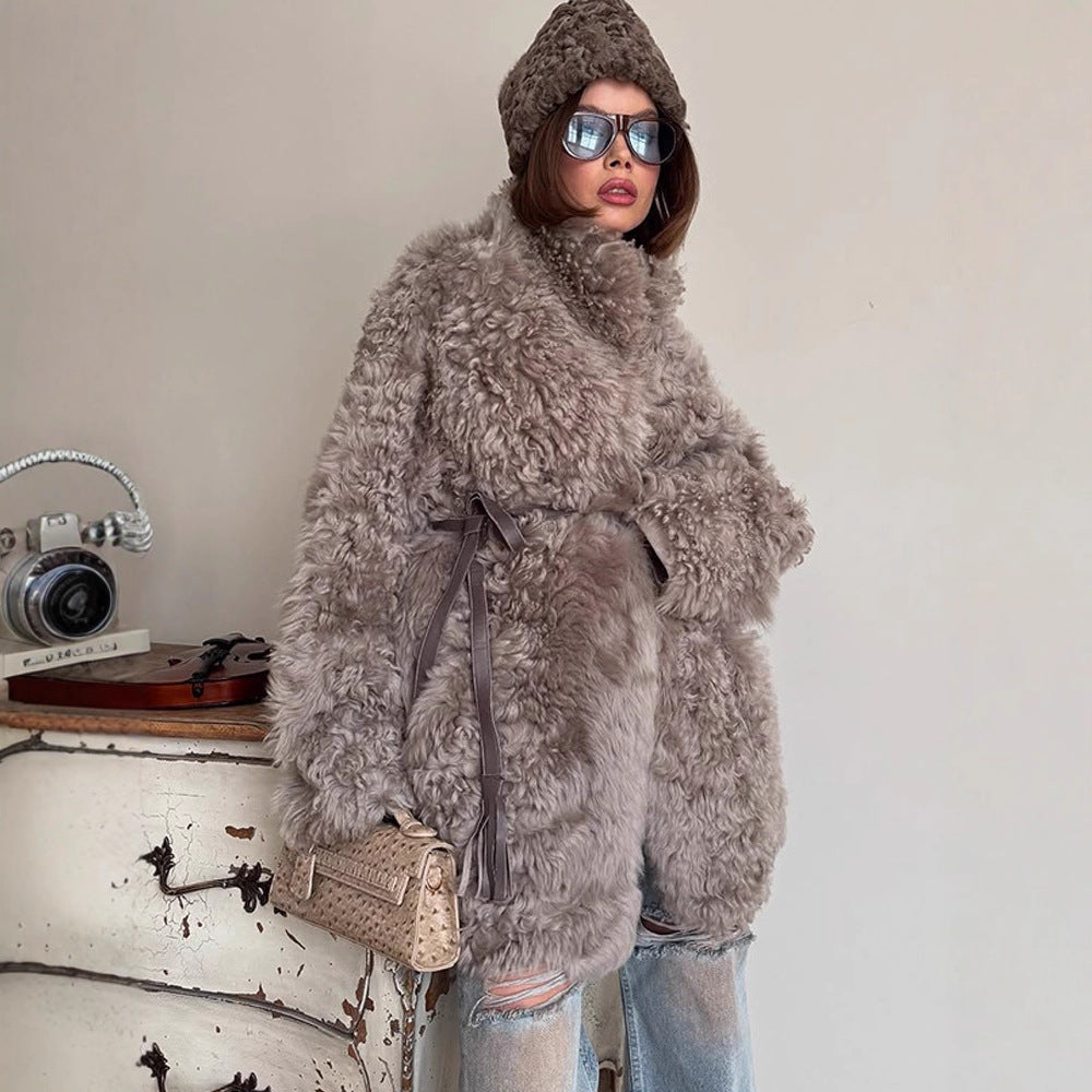 Damen Oversize Kunstfell‑Mantel mit lockiger Teddy‑Optik und weiter Boxy‑Silhouette Echoarchiv
