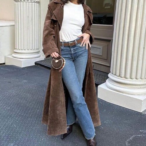 Damen Eleganter Wildleder-Trenchcoat mit tailliertem Schnitt und abnehmbaren Gürtel Echoarchiv