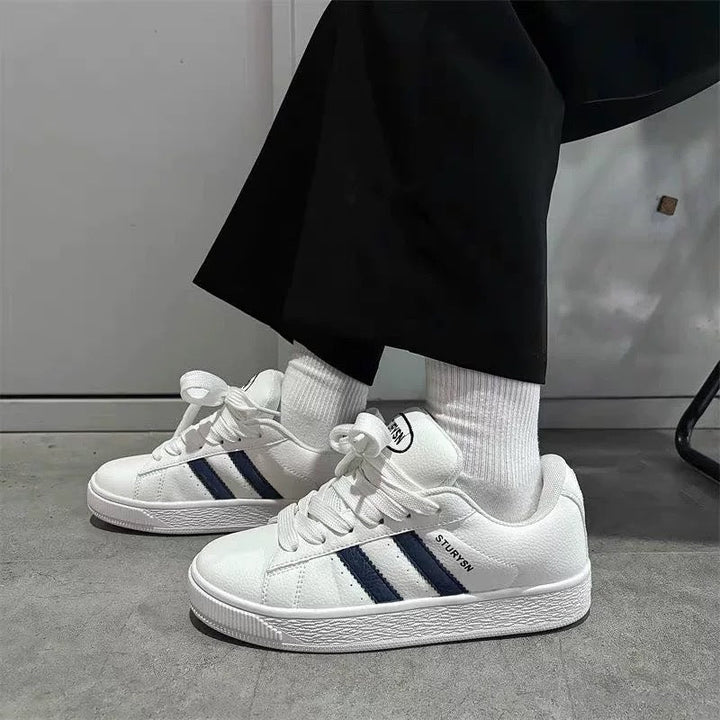 Damen Sportliche Sneaker mit klassischem Streifendesign Echo Archiv