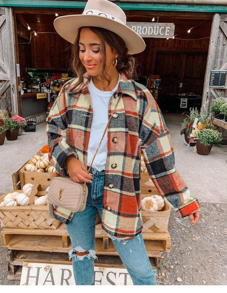 Damen Oversized Kariertes Flanell‑Shacket mit Brusttaschen und Holzknöpfen Echoarchiv