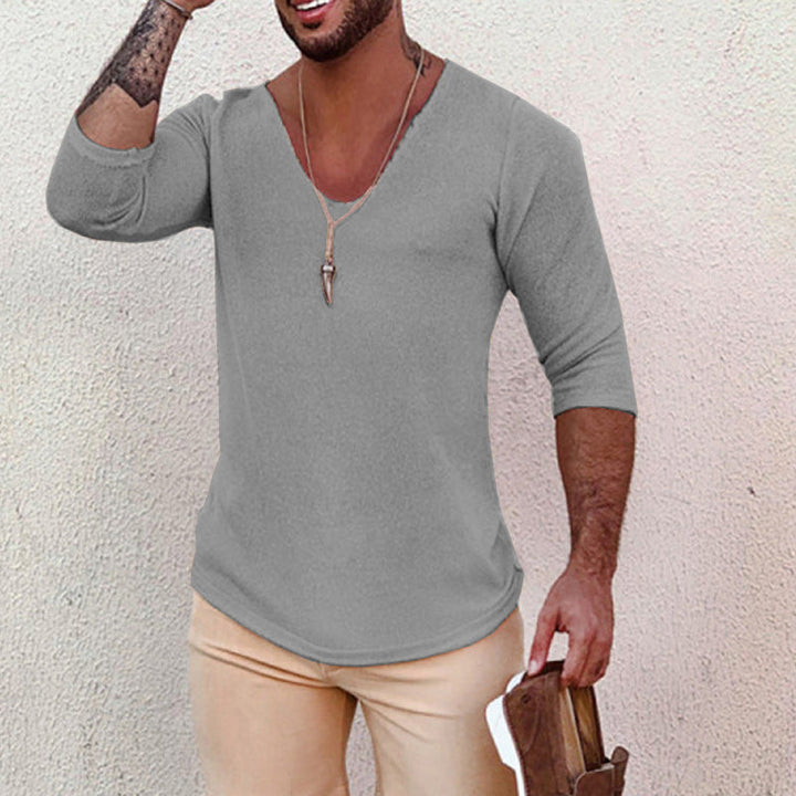 Herren V-Ausschnitt Shirt mit innovativem Strukturdesign Echoarchiv