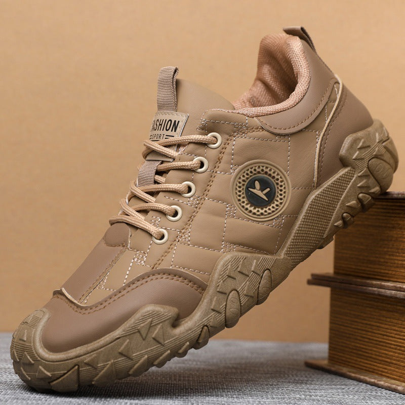 Herren Robuster Outdoor-Sneaker mit profilierter Trail-Sohle und gesteppter Obermaterial-Optik Echoarhiv