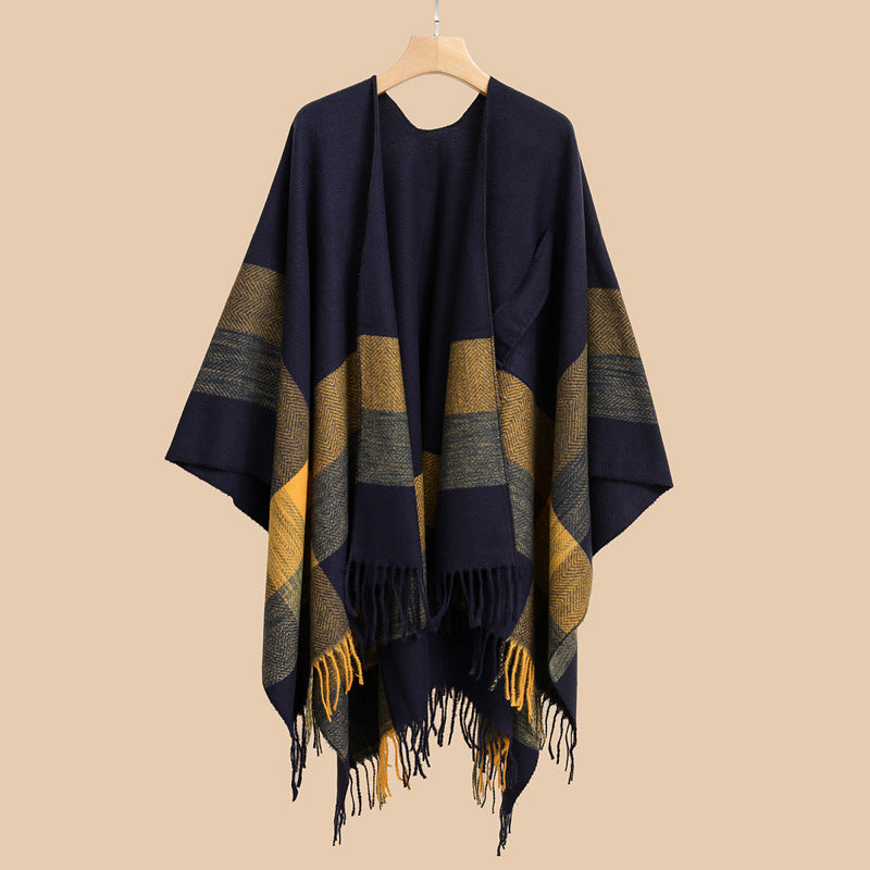 Damen Capeponcho aus Wollmix mit Ärmelschlitzen, offener Front und Fransenabschluss – Célinea