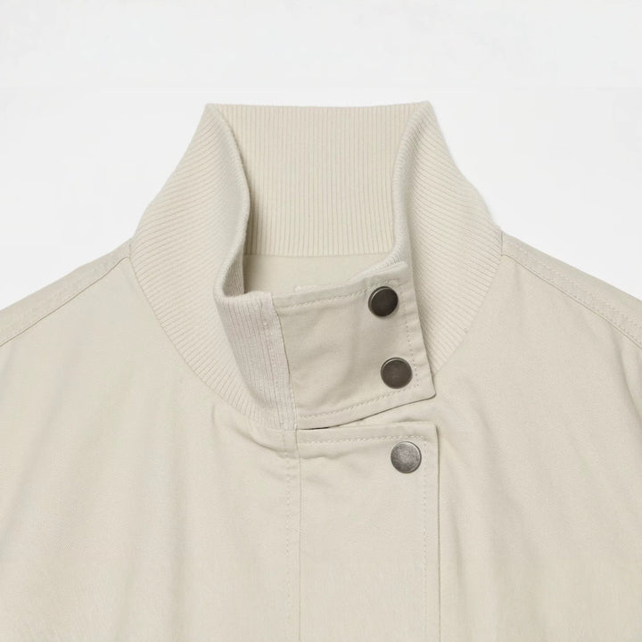 Damen Boxy Kurzblouson mit hohem Rippstehkragen und Tunnelzugsaum Echo Archiv