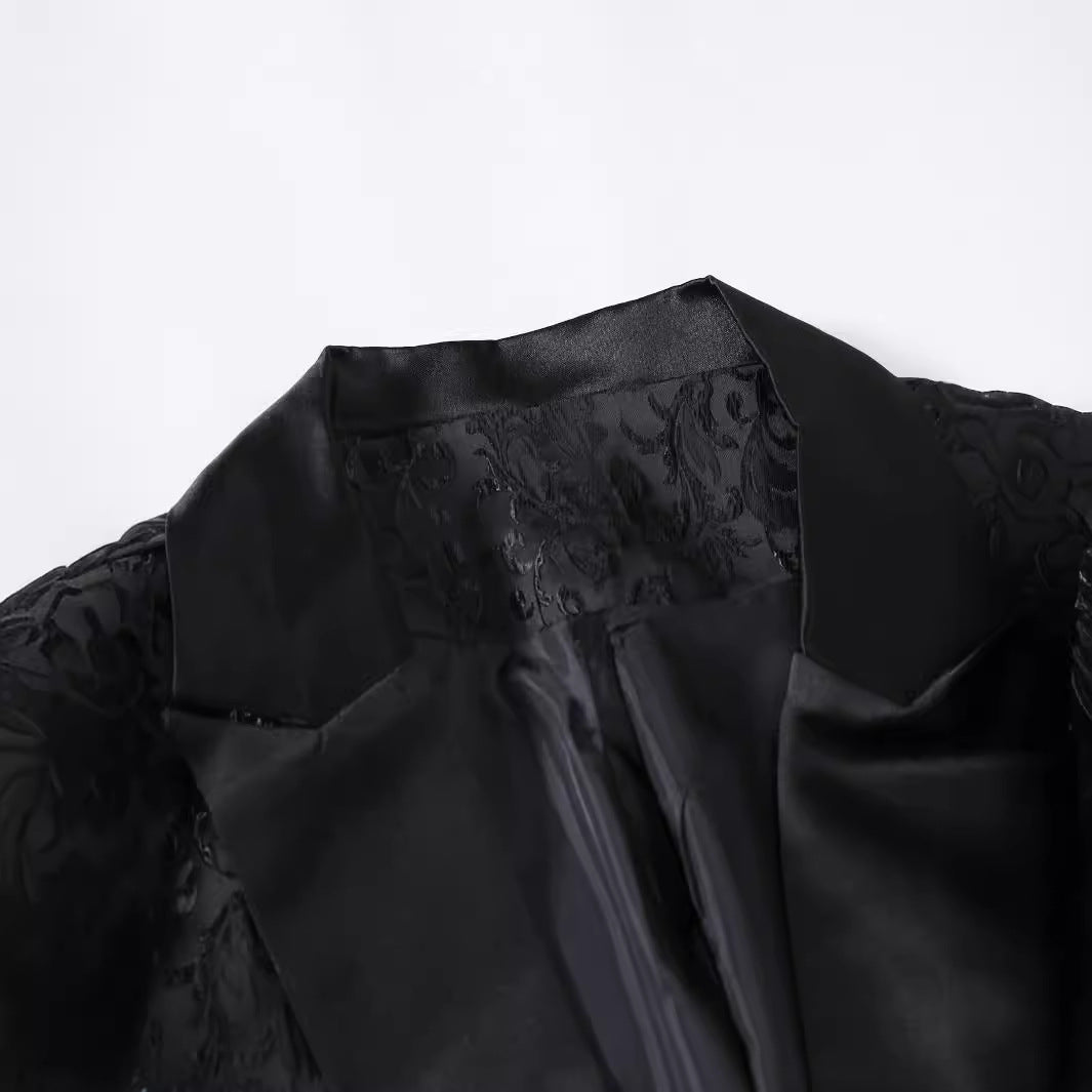 Herren elegantes Anzugset mit dekorativem Muster Echoarchiv