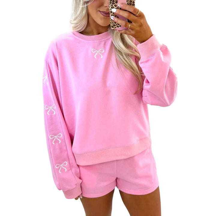 Damen Kuscheliges Sweat-Lounge-Set mit Shorts und bestickten Ballonärmeln – Avélisse