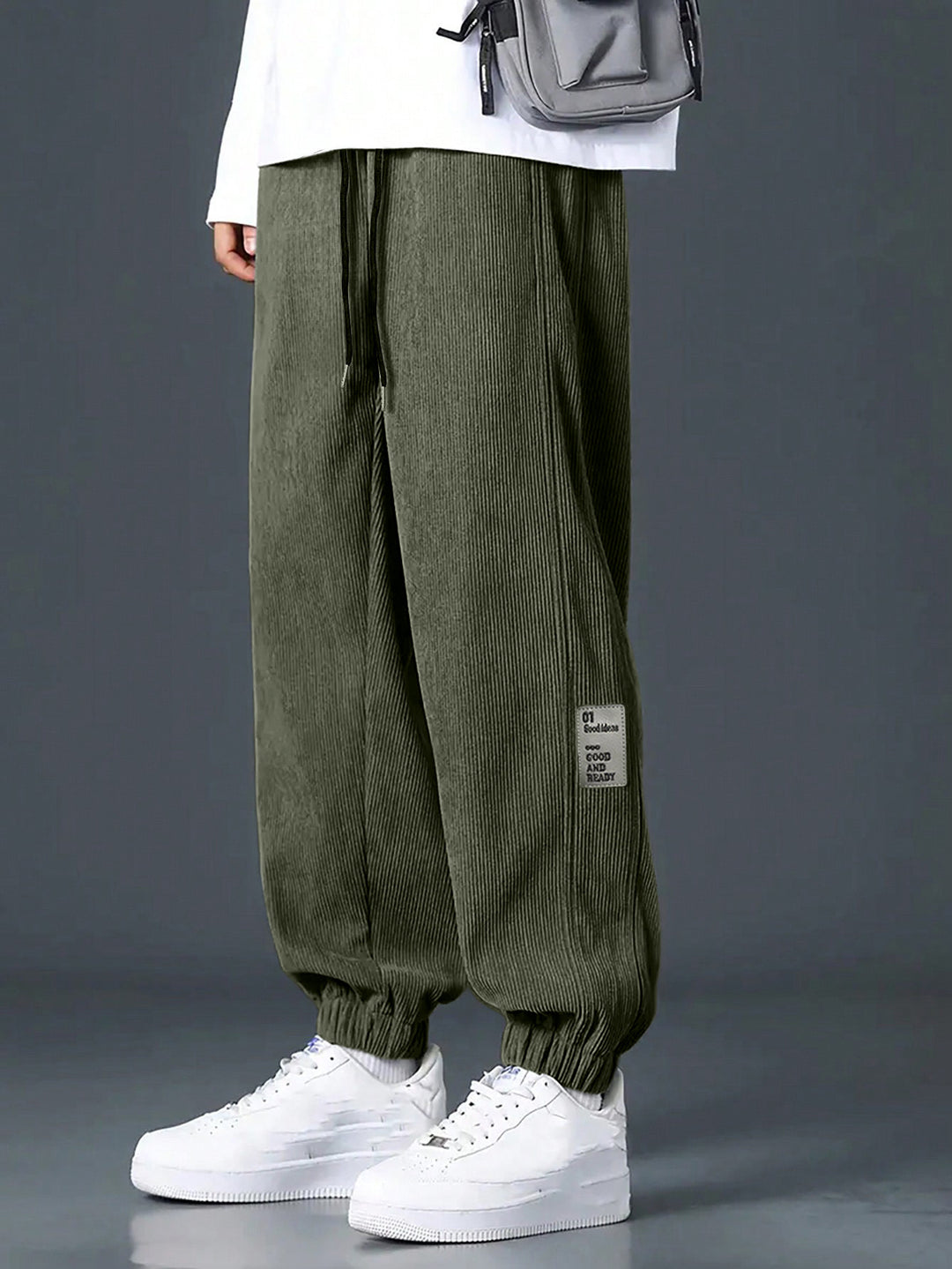 Herren nan Relax-Freizeithose aus feiner Breitkordstruktur mit Tunnelzug und elastischen Knöchelabschlüssen Echo Archiv