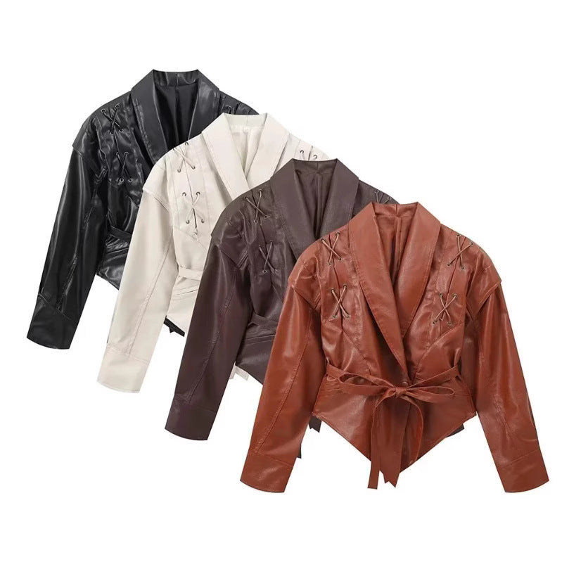 Damen Kurzjacke aus Wildlederoptik mit Wickelgürtel, Schalkragen und Schnürdetail Echo Archiv