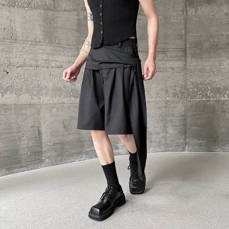 Herren modische Kurzgröße Shorts mit asymmetrischem Design und innovativen Details Echoarchiv