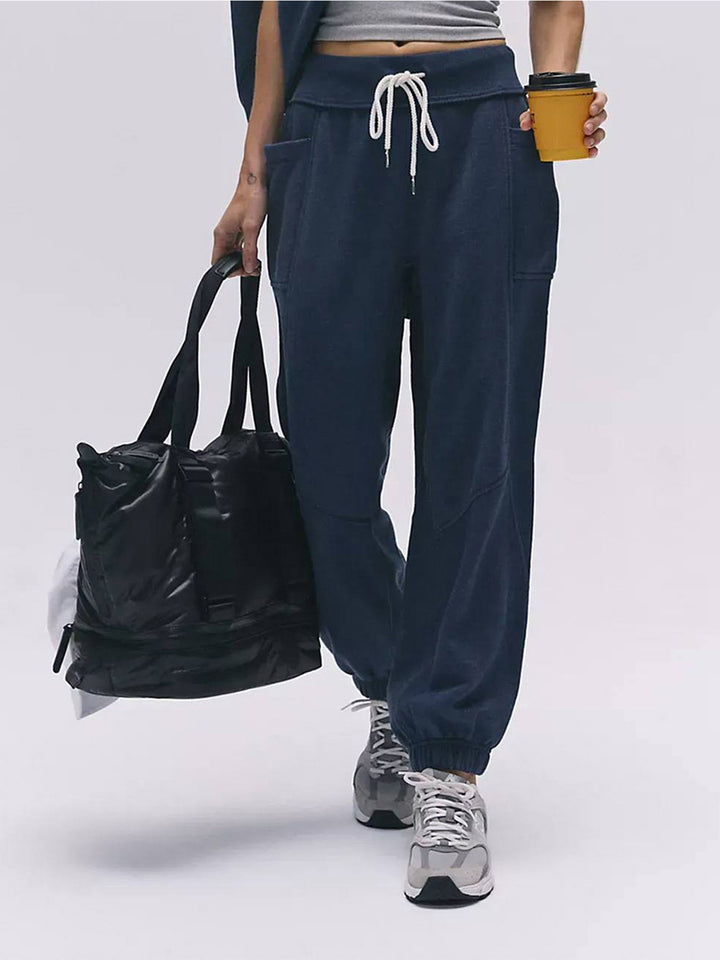 Damen Oversize‑Sweatpants im Baggy‑Cut mit hoher Bundpassform und Kordelzug – Avérine