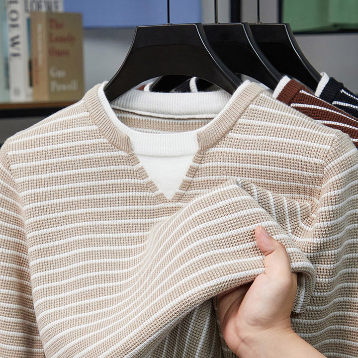 Herren modischer V-Ausschnitt Pullover mit feinem Streifenmuster Echoarchiv