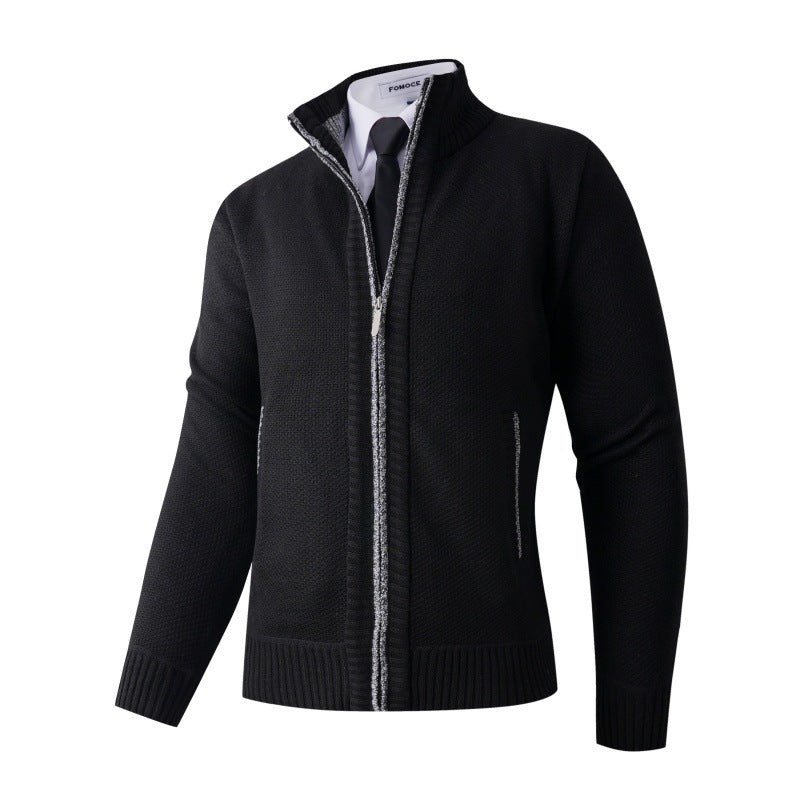 Herren stylische Strickjacke mit hohem Kragen und praktischen Taschen Echoarchiv
