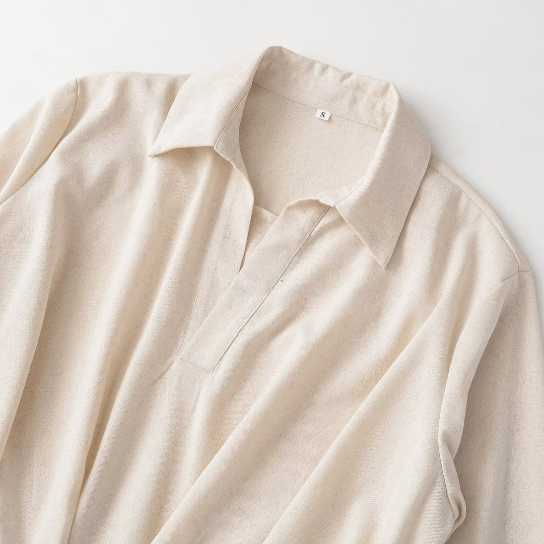 Damen Oversize-Leinenbluse mit offenem V‑Ausschnitt und gerafftem Saum Echoarchiv