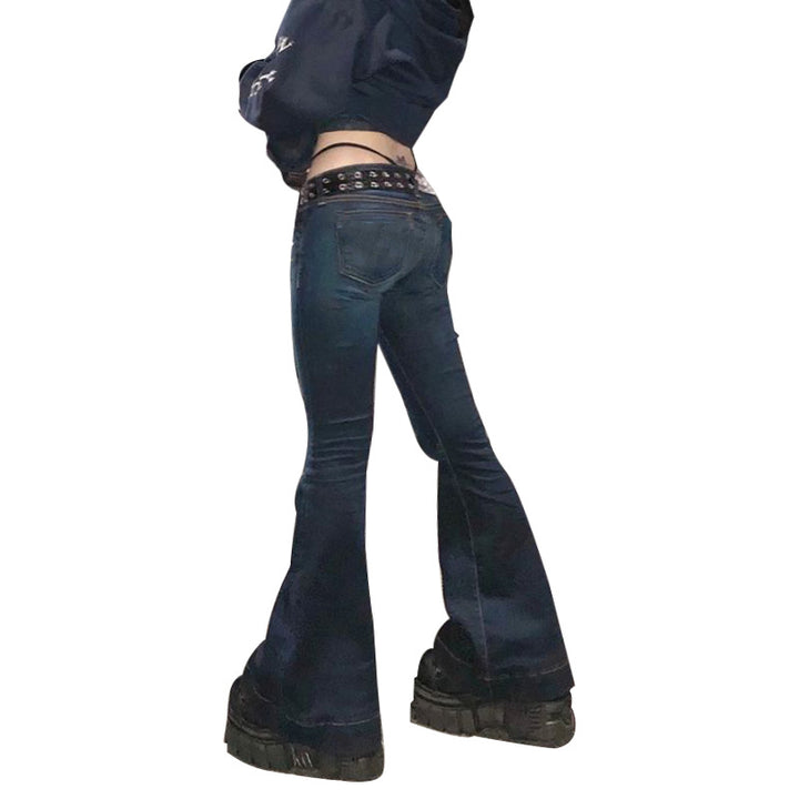 Damen nan tief sitzende Schlagjeans mit schmaler Oberschenkelpartie und weitem Saum Echo Archiv