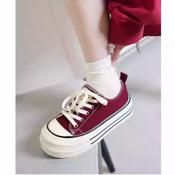 Damen Plateau Sneakers mit modischem Design und strapazierfähigem Obermaterial Echo Archiv