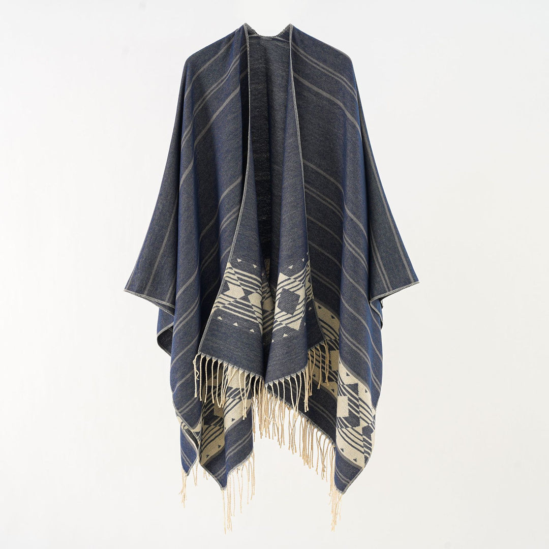 Damen Wollmix-Ruana im grafischen Ethno-Jacquard mit Fransensaum – Avérine