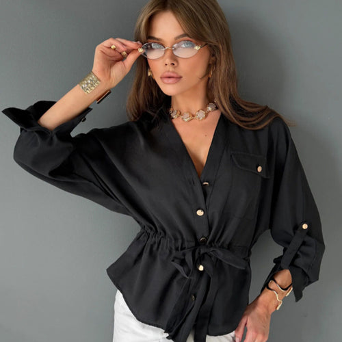 Damen Taillierte Hemdbluse mit Tunnelzug, V-Ausschnitt und goldenen Druckknöpfen Echoarchiv