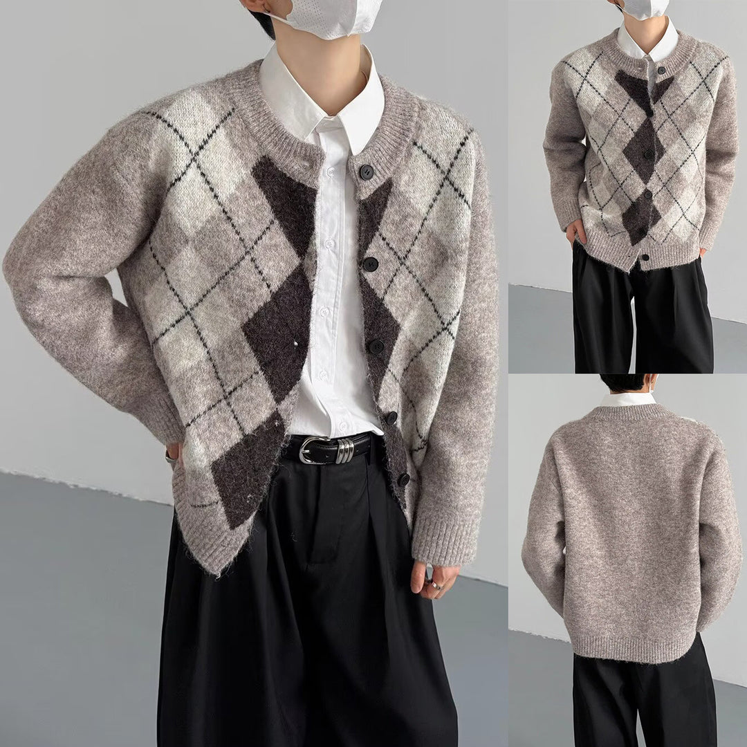 Damen Grobstrickjacke mit modernem Karomuster Echoarchiv