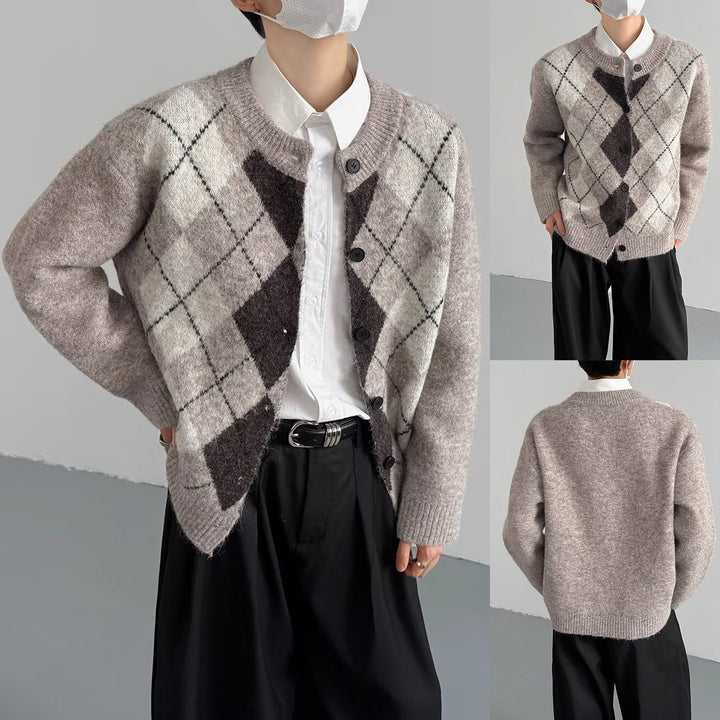 Damen Grobstrickjacke mit modernem Karomuster Echoarchiv