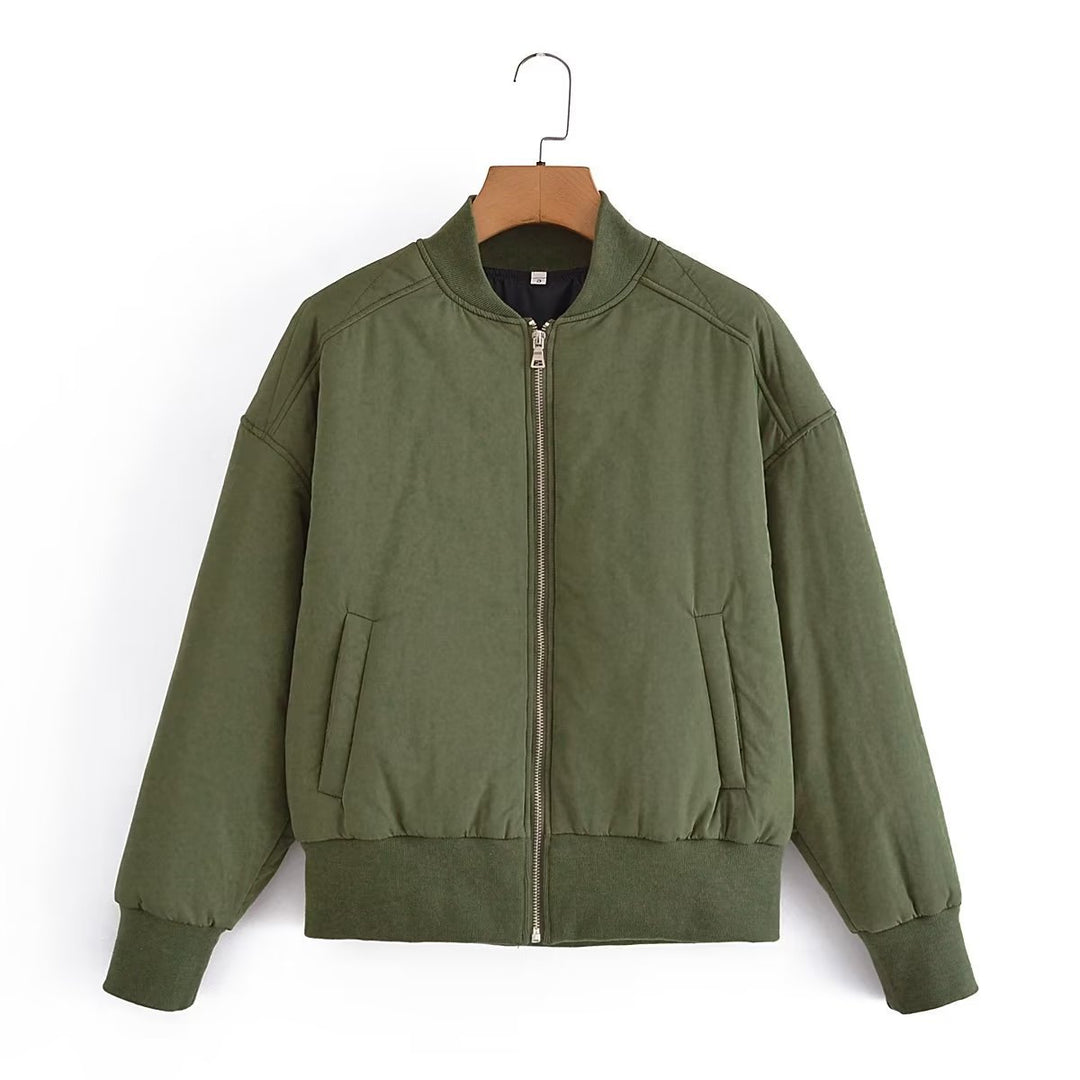Damen Kurz geschnittene wattierte Blousonjacke mit geripptem Saum – Avenza