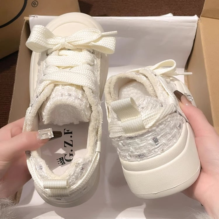 Damen Sneakers mit innovativer transparentem Füllung und modischen Schnür-Details Echo Archiv
