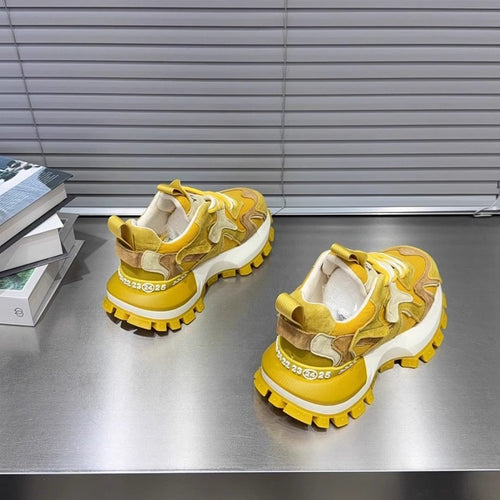 Damen Chunky Sneakers mit ausgeprägter Profilsohle und atmungsaktiver Oberflächenstruktur Echo Archiv