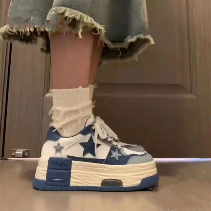 Damen Plateau Sneaker mit Stern-Design Echo Archiv