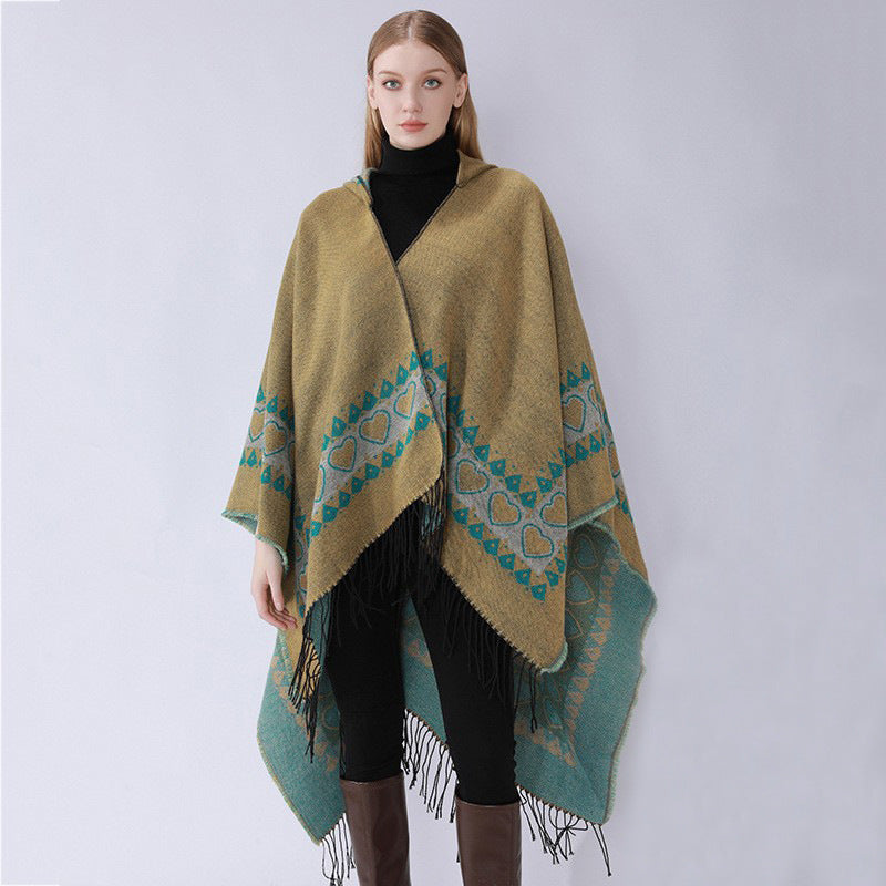 Damen Kapuzen-Capeponcho aus Wollmix mit Herz-Jacquard und Fransensaum – Célinea