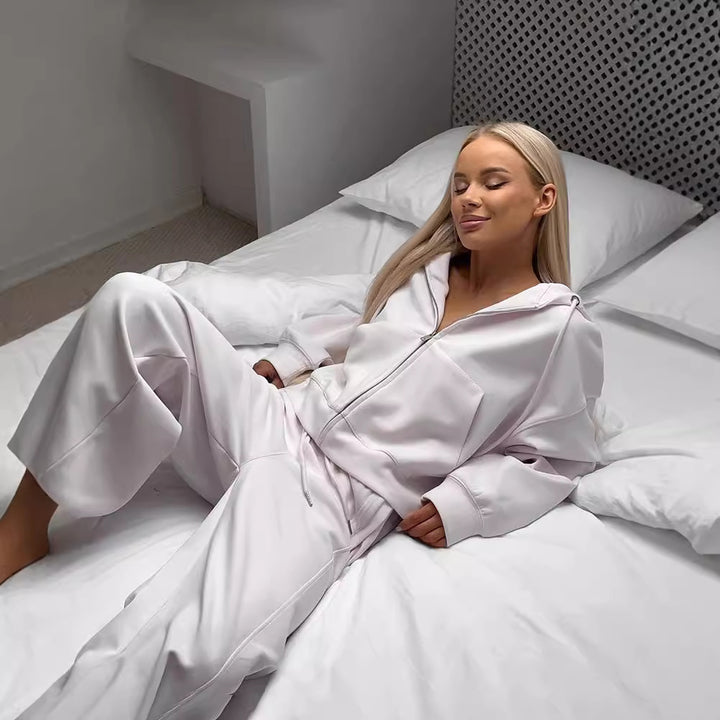 Damen Cropped Kapuzensweatshirt mit Kordelzug-Loungehose im Relax-Set – Auréline