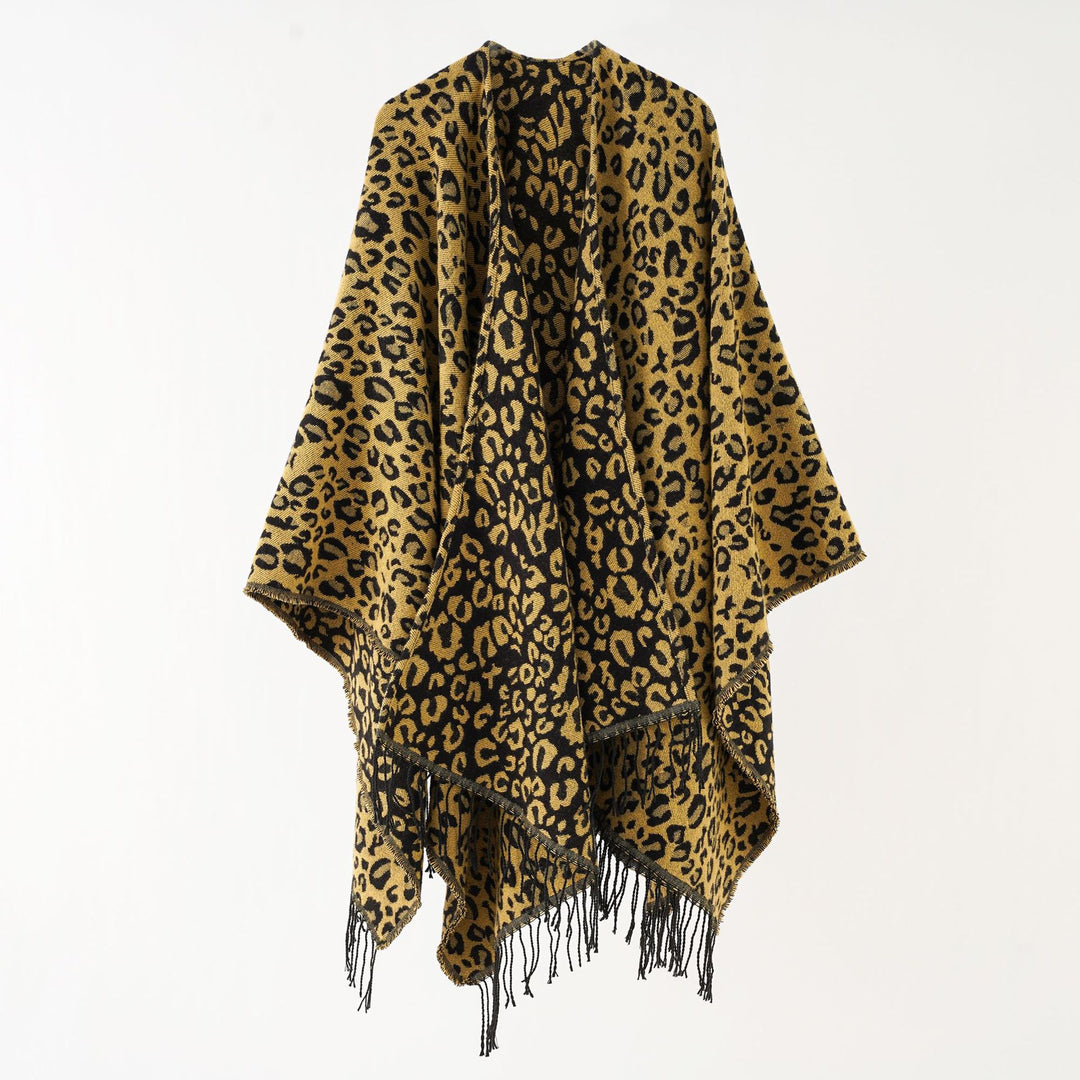 Damen Weichfallender Strick‑Überwurf im Leopardenjacquard mit Fransensaum Echo Archiv