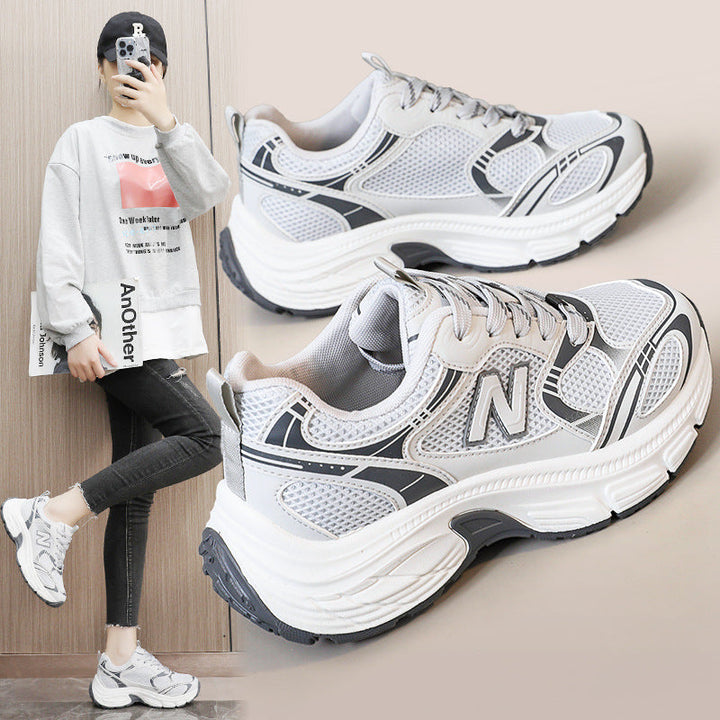 Damen Sportliche Laufschuhe mit atmungsaktivem Mesh-Obermaterial und dämpfender Sohle Echoarchiv