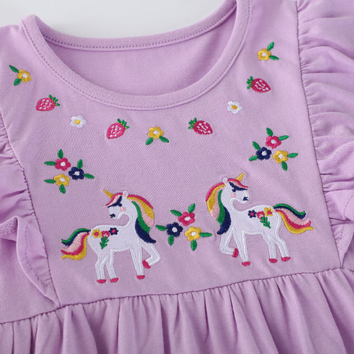 Mädchen Kleid mit zauberhaften Einhorn-Stickereien Echo Archiv