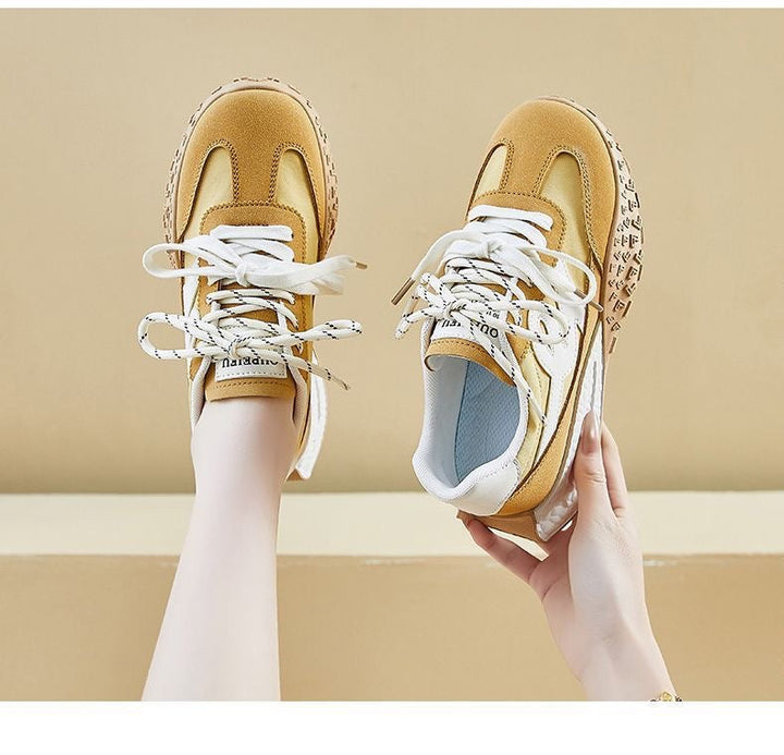 Damen Sportliche Sneakers mit innovativem Dämpfungssystem und flexibler Laufsohle Echo Archiv