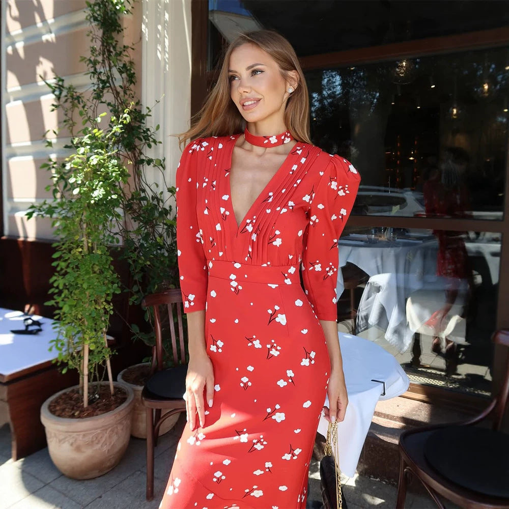 Damen Vintage-inspiriertes Maxikleid mit Puffärmeln, taillierter Silhouette und plissiertem Dekolleté Echoarchiv