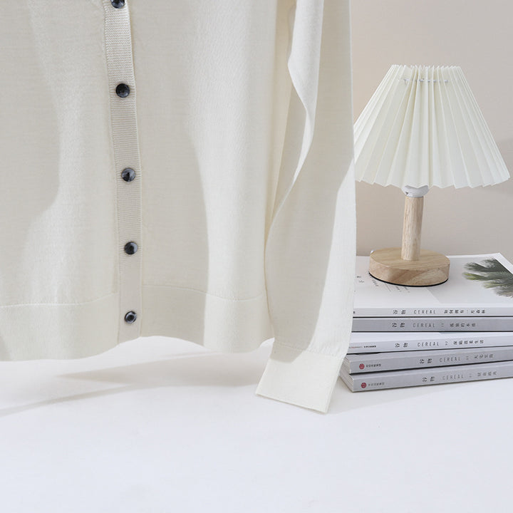 Damen Feiner V‑Ausschnitt-Cardigan aus leichtem Feinstrick mit Knopfleiste Echo Archiv