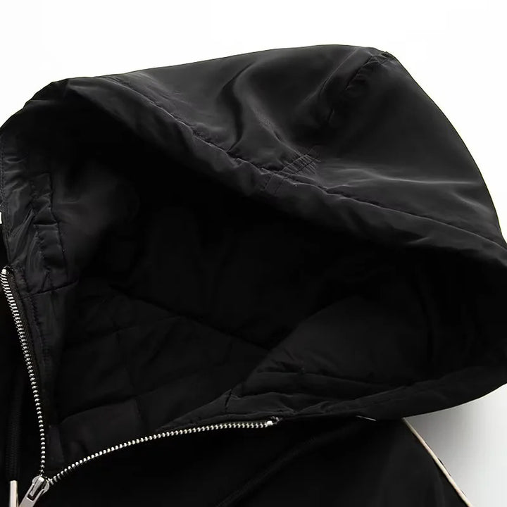 Damen leichte Kapuzen-Bomberjacke mit Kontraststreifen, elastischem Saum und praktischen Eingrifftaschen – Avenza