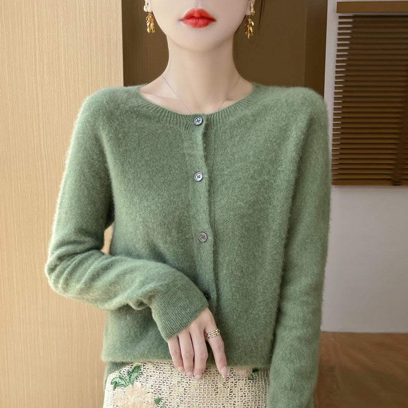 Damen Kuscheliger Kurzcardigan aus Mohair‑Mix mit feiner Schurwollstruktur und Perlmuttknopfleiste Echoarchiv