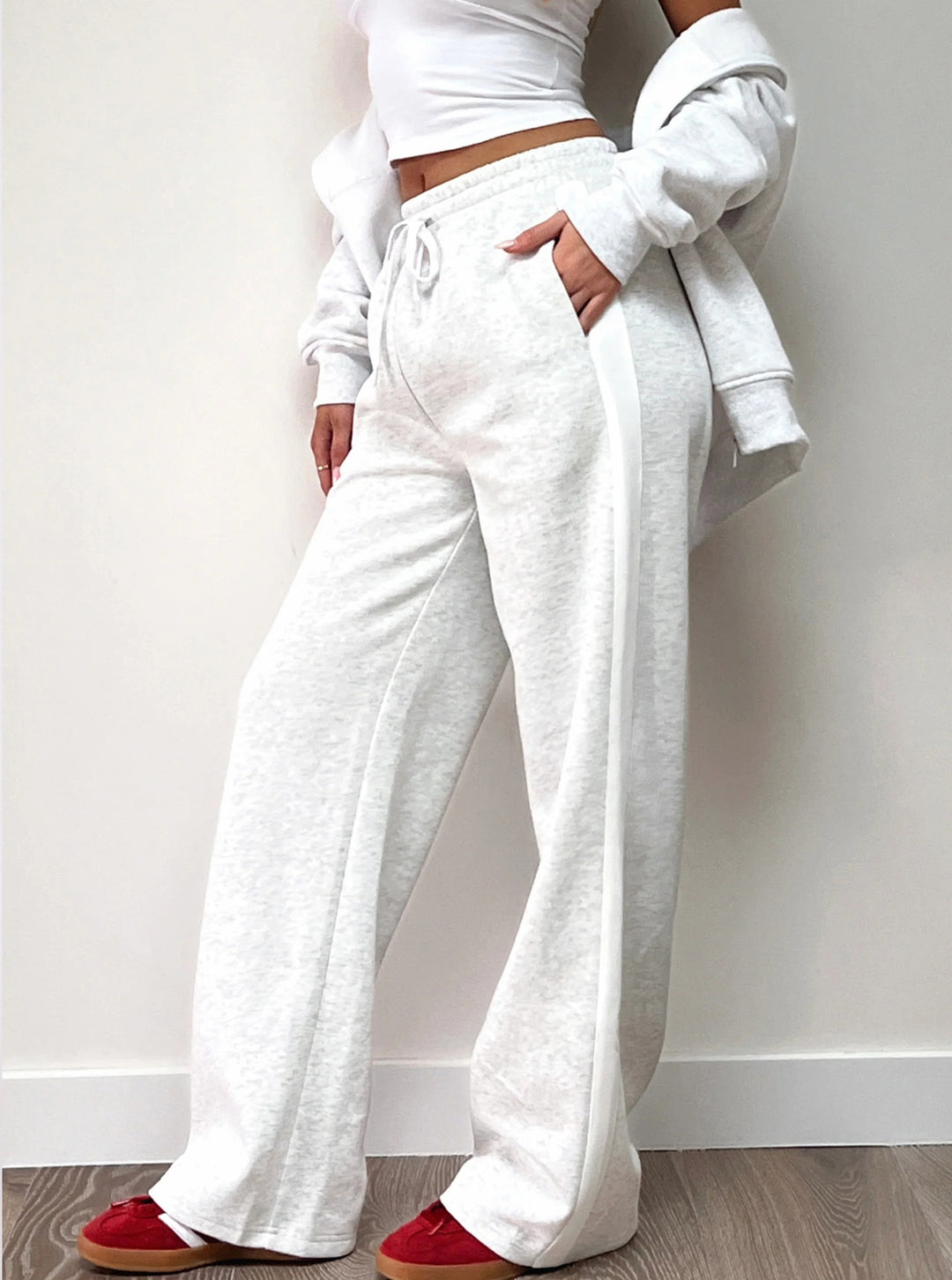 Damen Lässige Freizeithose mit seitlichen Streifen Echo Archiv