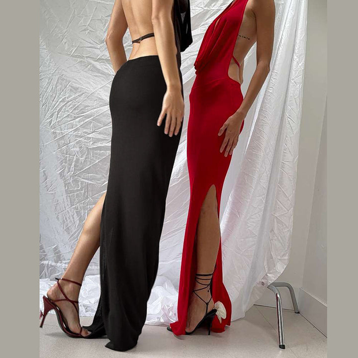 Damen Elegantes Abendkleid mit schimmerndem tiefem V-Ausschnitt und figurschmeichelnder Silhouette Echo Archiv