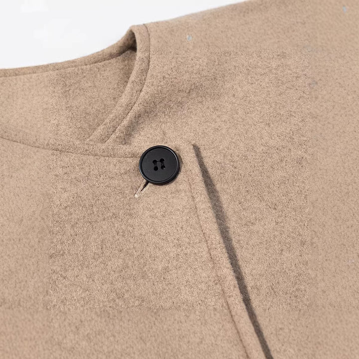 Damen Kurz geschnittene Wollmix-Boxy-Jacke mit asymmetrischer Knopfleiste Echo Archiv