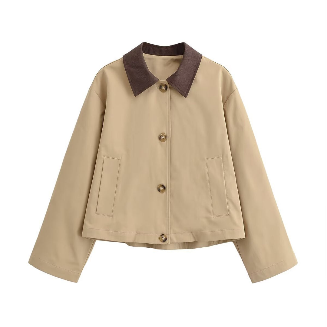 Damen Kurz geschnittene Blousonjacke mit Kontrastkragen und legerer Boxy-Silhouette Echo Archiv