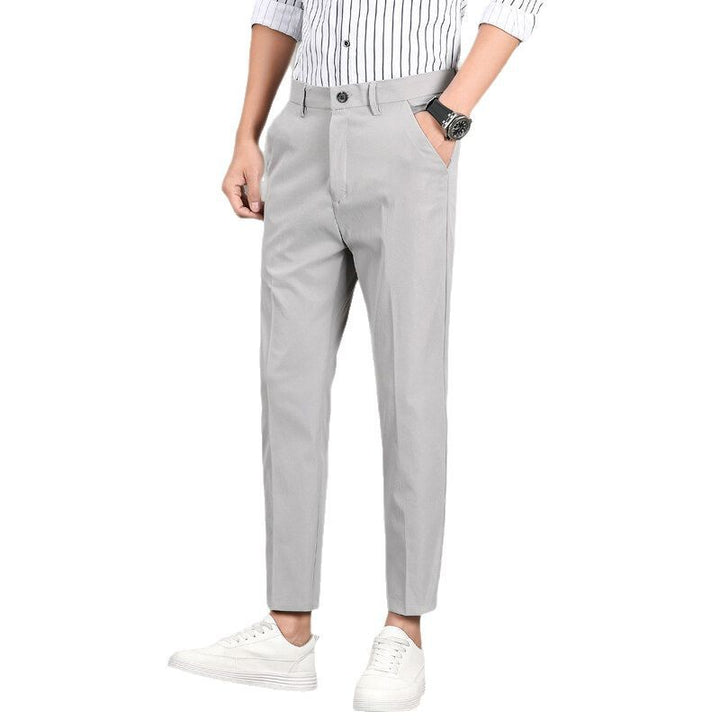Herren moderneChinohose mit slim fit Schnitt und praktischen Seitentaschen Echoarchiv
