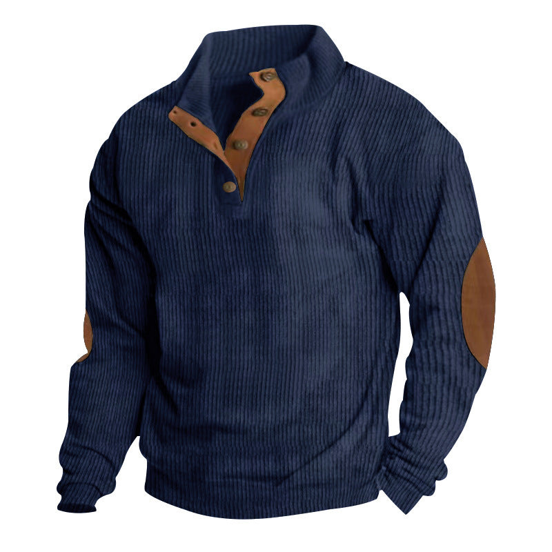 Herren nan grober Rippstrick-Pullover mit Stehkragen, Knopfleiste und markanten Ellenbogenpatches Echo Archiv