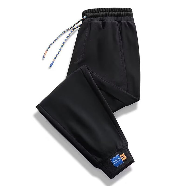 Herren Sportliche Jogginghose mit praktischen Taschen Echoarchiv