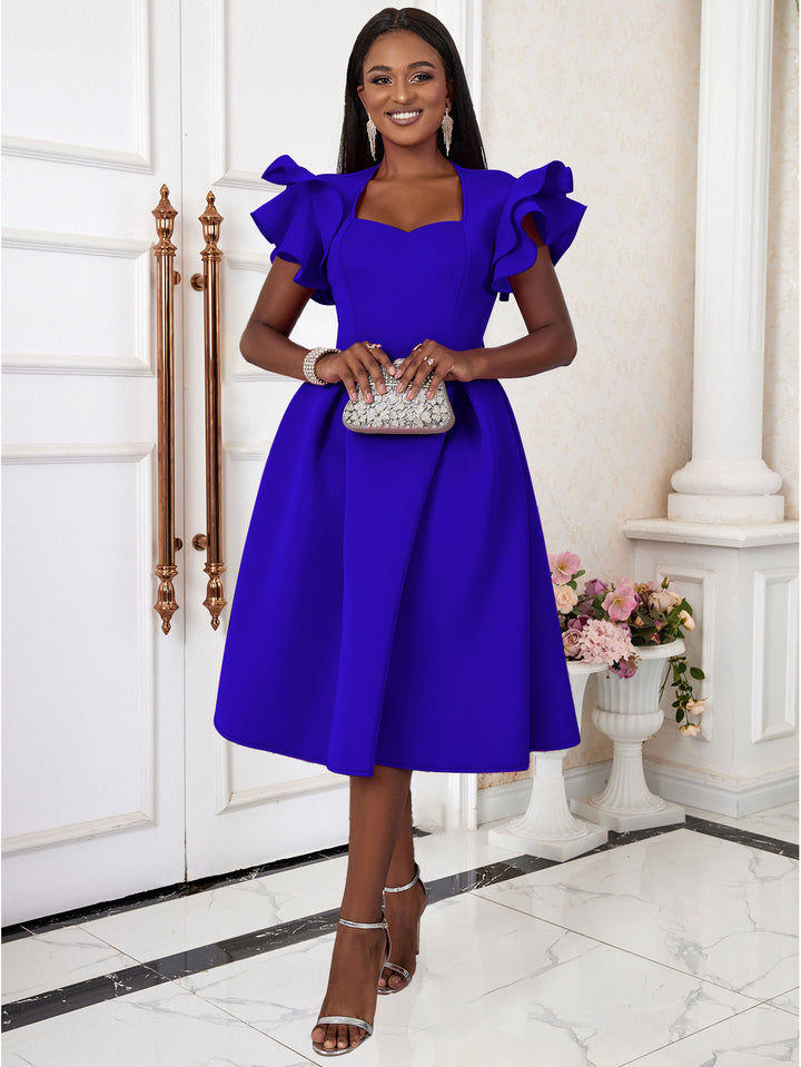 Damen elegantes Kleid mit voluminösen Rüschensäumen Echo Archiv