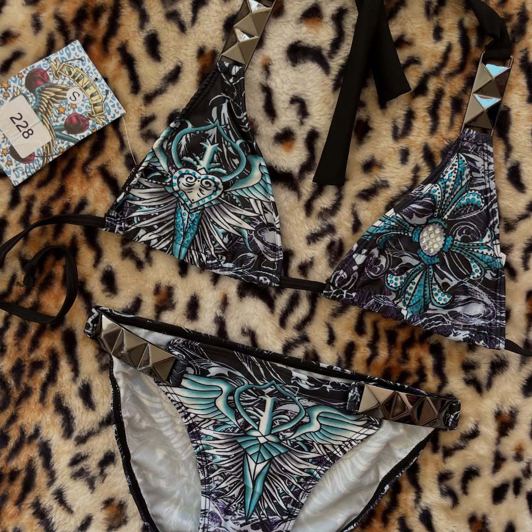 Damen Triangel-Bikini mit floralem Muster und Strass-Applikationen Echo Archiv