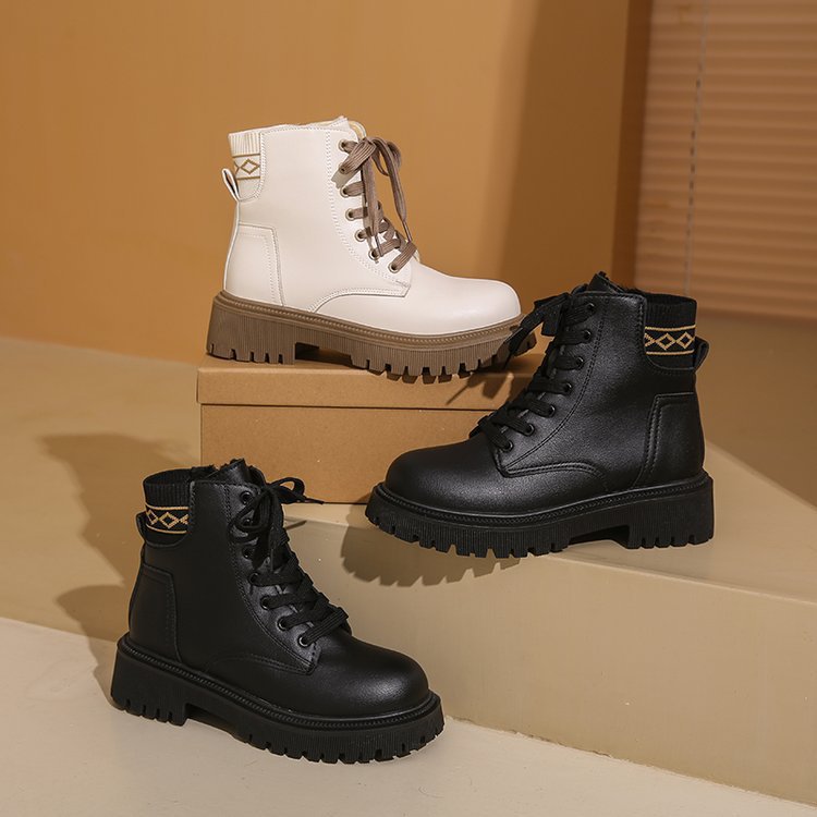 Damen Gefütterte Chunky-Lug-Ankleboots mit Schnürung und profilierter Gummisohle Echo Archiv