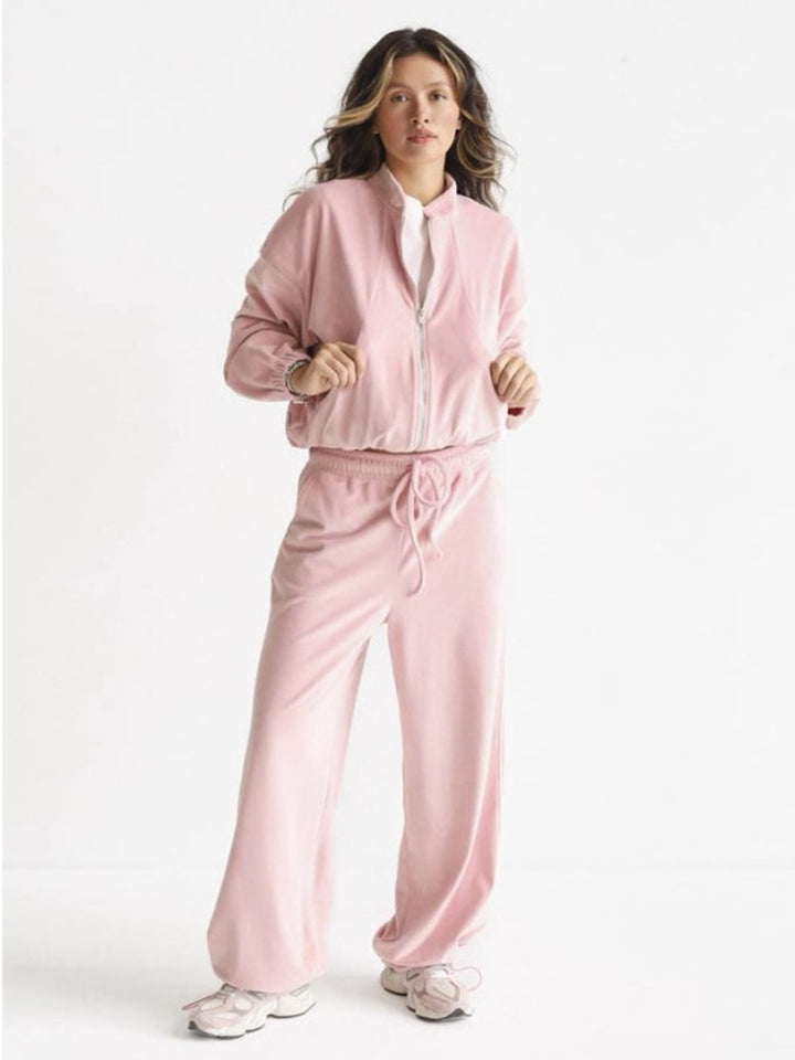 Damen ausgestelltes Velours-Jogginganzug-Set mit kurzer Reißverschlussjacke und hochtaillierter Kordelhose – Avérine