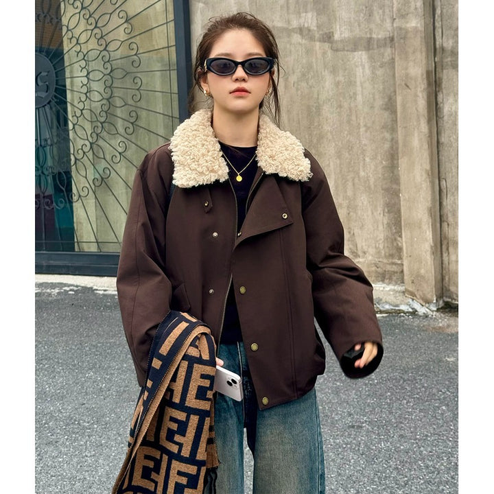 Damen Kurze Oversize-Boxy-Jacke mit Teddykragen und Druckknopfverschluss Echoarchiv